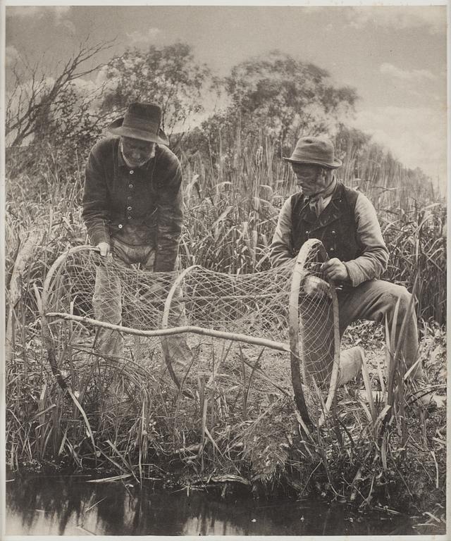 Peter Henry Emerson, fotografi signerad a tergo.