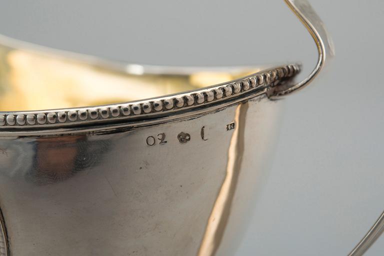 GRÄDDKANNA, silver. Otydlig mästarstämpel. Stockholm 1796. Höjd 14 cm, vikt 212 g.