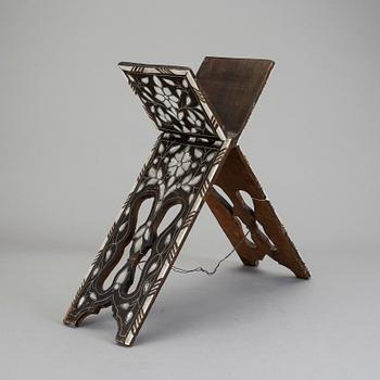 KORANSTÄLL, troligen Syrien, 1800-talets andra hälft.