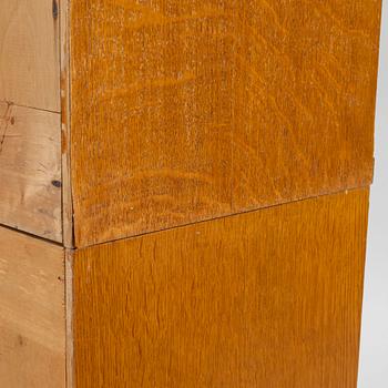 Carl Malmsten, bookcase "Sekreterarmöbel" Åtvidaberg, designed in 1928.