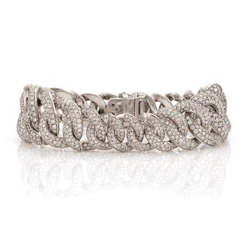 ARMBAND med briljantslipade diamanter. 
Totalt ca 4.50 ct.