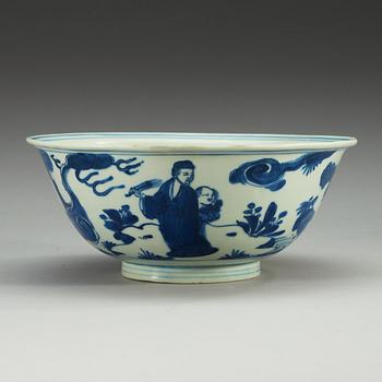 A blue and white bowl, Ming dynasty, Wanli (1573-1620), with Chenghua six character mark.