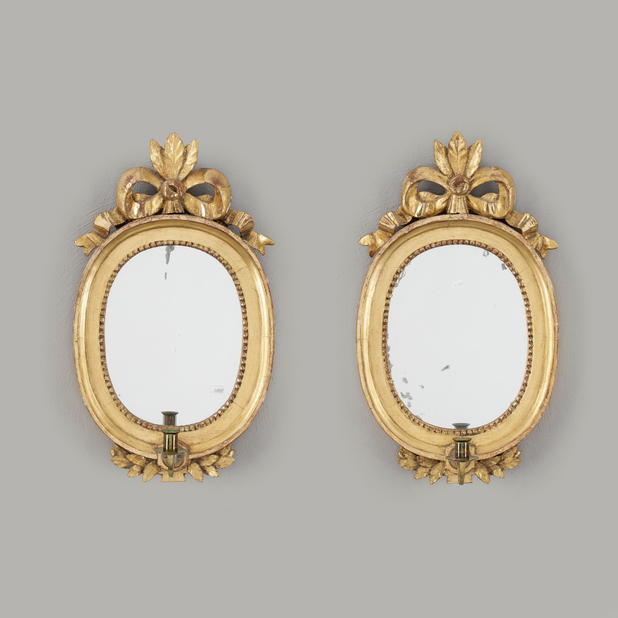 SPEGELLAMPETTER, ett par, gustaviansk stil, kring sekelskiftet 1900.