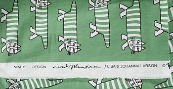 TYG, "Mikey" Lisa & Johanna Larson.