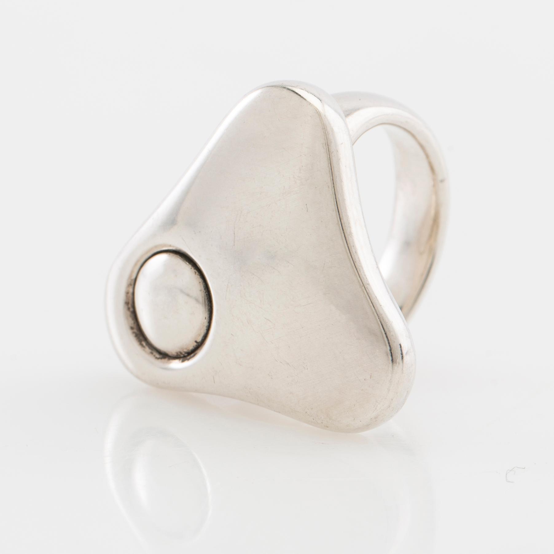 Regitze Overgaard, Ring modell nr 463 sterlingsilver, Georg Jensen.