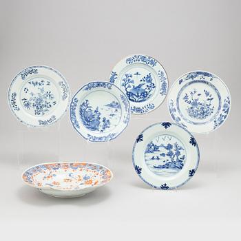 A group of Chinese porcelain, Qing dynasty, Qianlong (1736-1795).