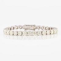 Tennis bracelet, 18K white gold with brilliant-cut diamonds.