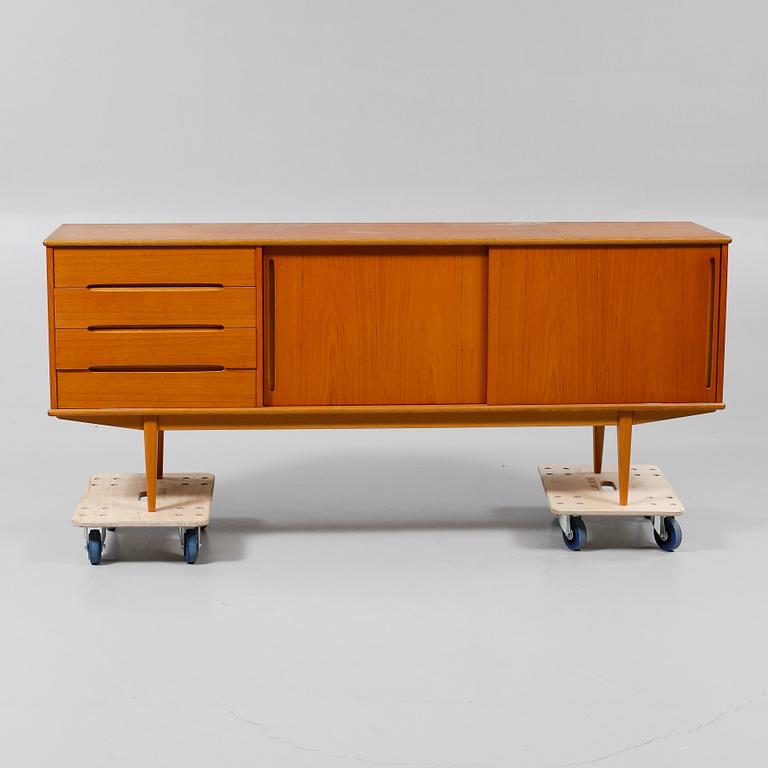 SIDEBORD, 1900-talets tredje kvartal.