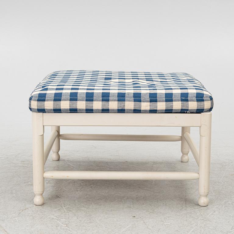 Fotpall, "Medevi Brunn", ur IKEAs 1700-talsserie, 1990-tal.
