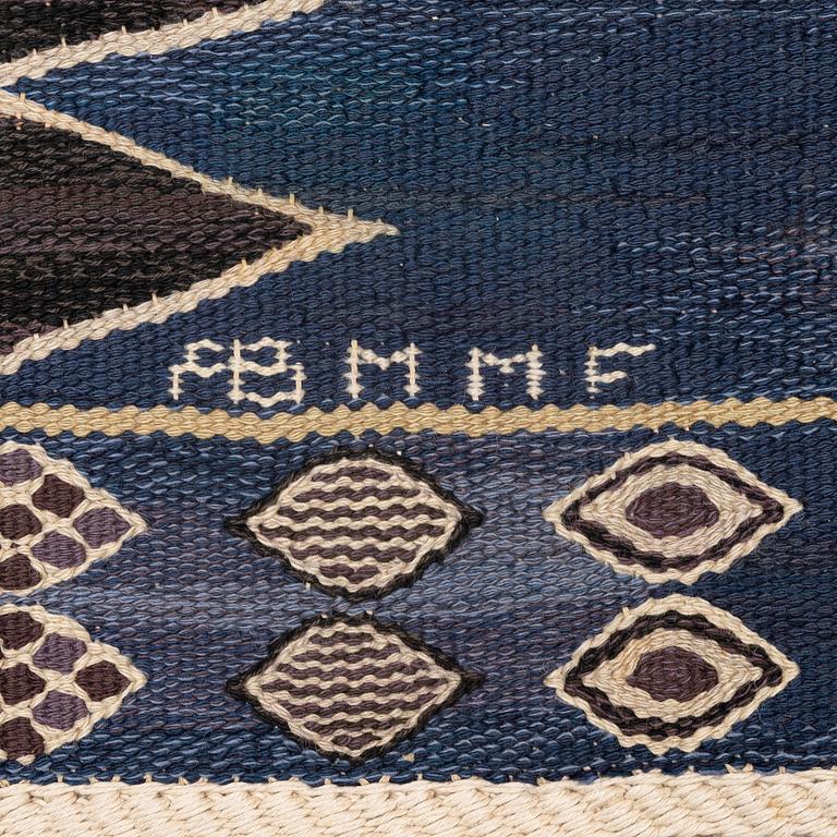 Barbro Nilsson, a carpet, "Snäckorna", tapestry weave, ca 204 x 140 cm, signed AB MMF BN.