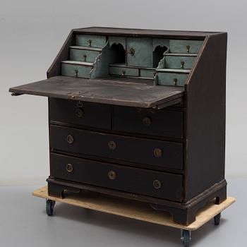A late 18th century secretaire.