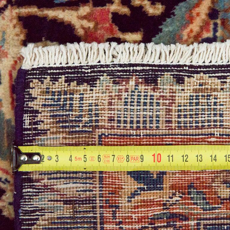 Matta, Kashmar, ca 400 x 300 cm.