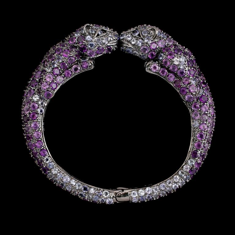 ARMBAND, sterlingsilver, tanzaniter samt ametister ca 60.00 ct.