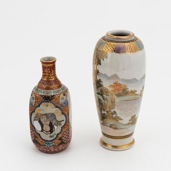 Two Japanese ceramic vases, satsuma, 20th century.