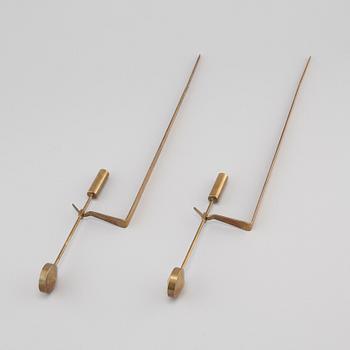 PIERRE FORSELL, vägglampetter, ett par, mässing, "Pendel", Skultuna, 1978.