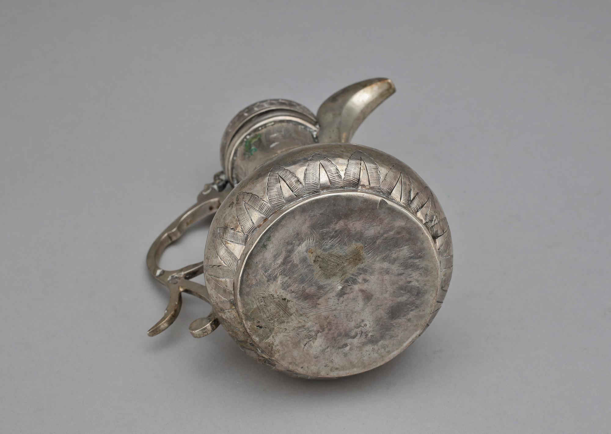 KANNA, ottomansk, silver, 1800/1900-tal. Vikt ca 274 gram.