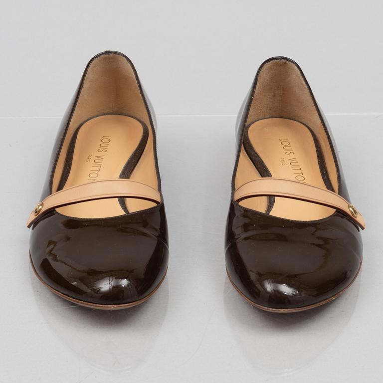 Louis Vuitton, ballerinaskor, storlek 37.