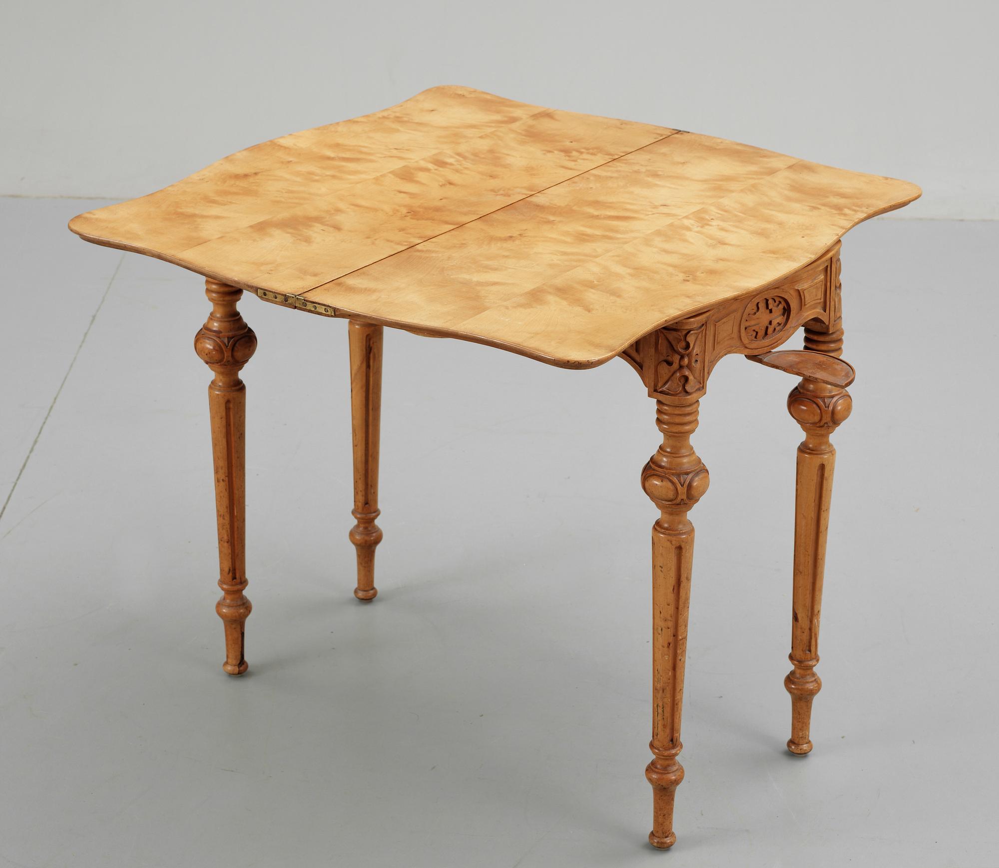 SPELBORD, nyrenässans, sent 1800-tal.