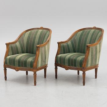 A pair of armchairs, first half of the 20th century.