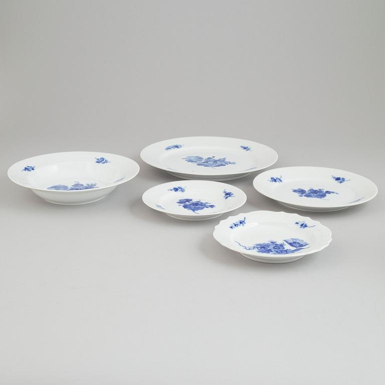 A 103 piece porcelain service, 'Blå blomst', Royal Copenhagen, Denmark.