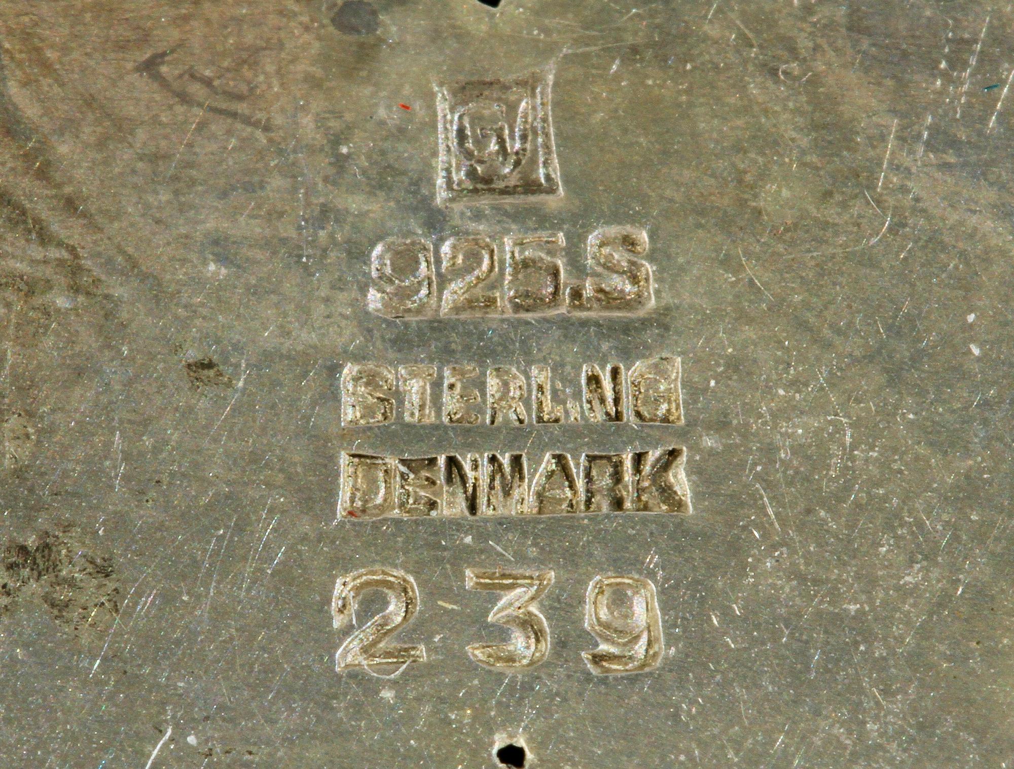 BROSCH, silver, " modell 239", Georg Jensen. Vikt 15 g.