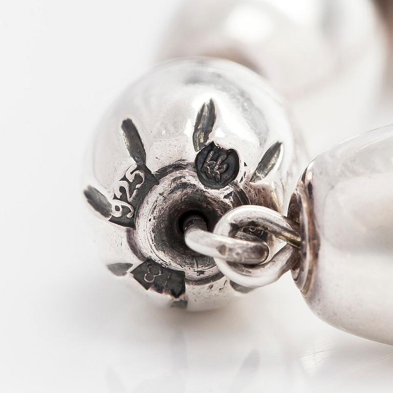 Kalevala Koru, halsband, "Halikon kääty", sterling silver, 1996.