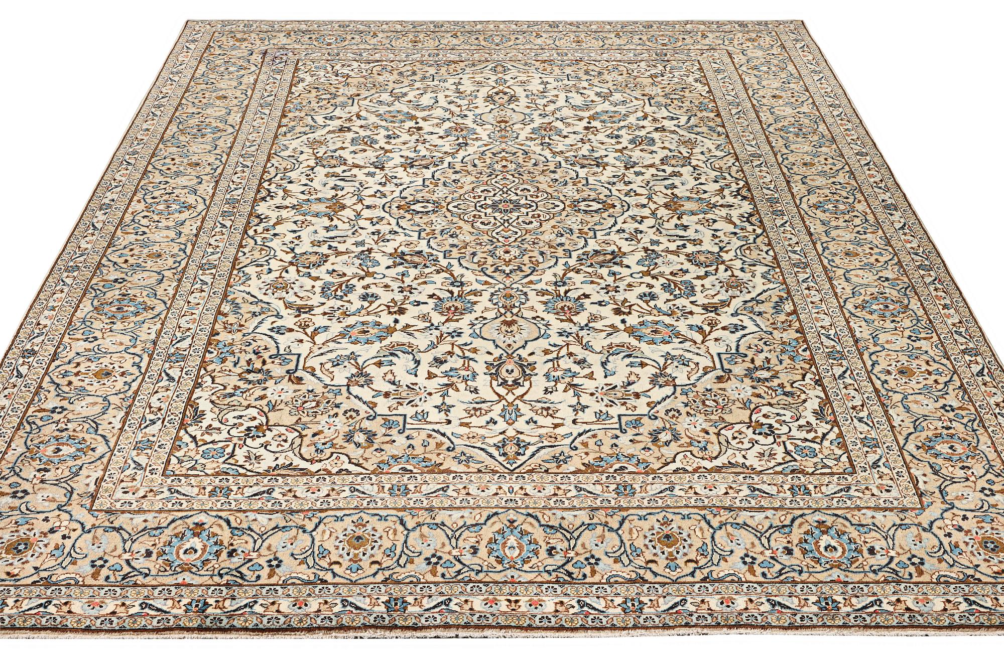 A Keshan carpet, a. 395 x 286 cm.