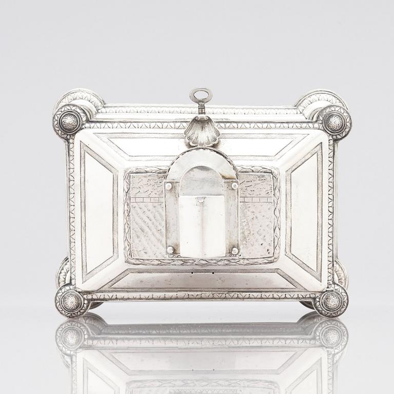 A German mid- 19th century silver jewelry box, mark of Brahmfeld & Gutruf, Hamburg.