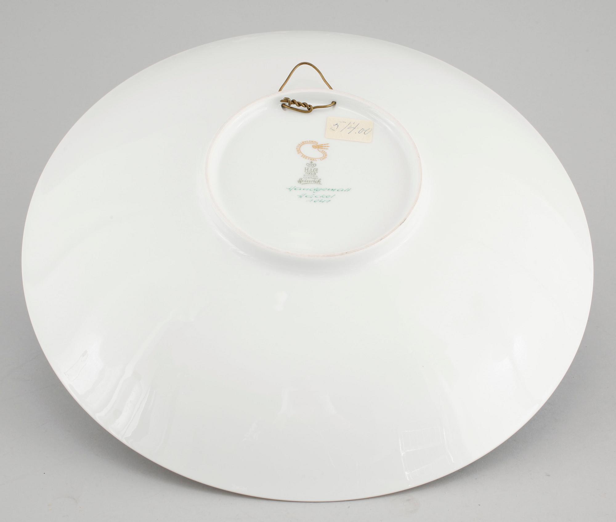 A porcelain bowl by Heinrich, Bavaria in Germany, 20th century