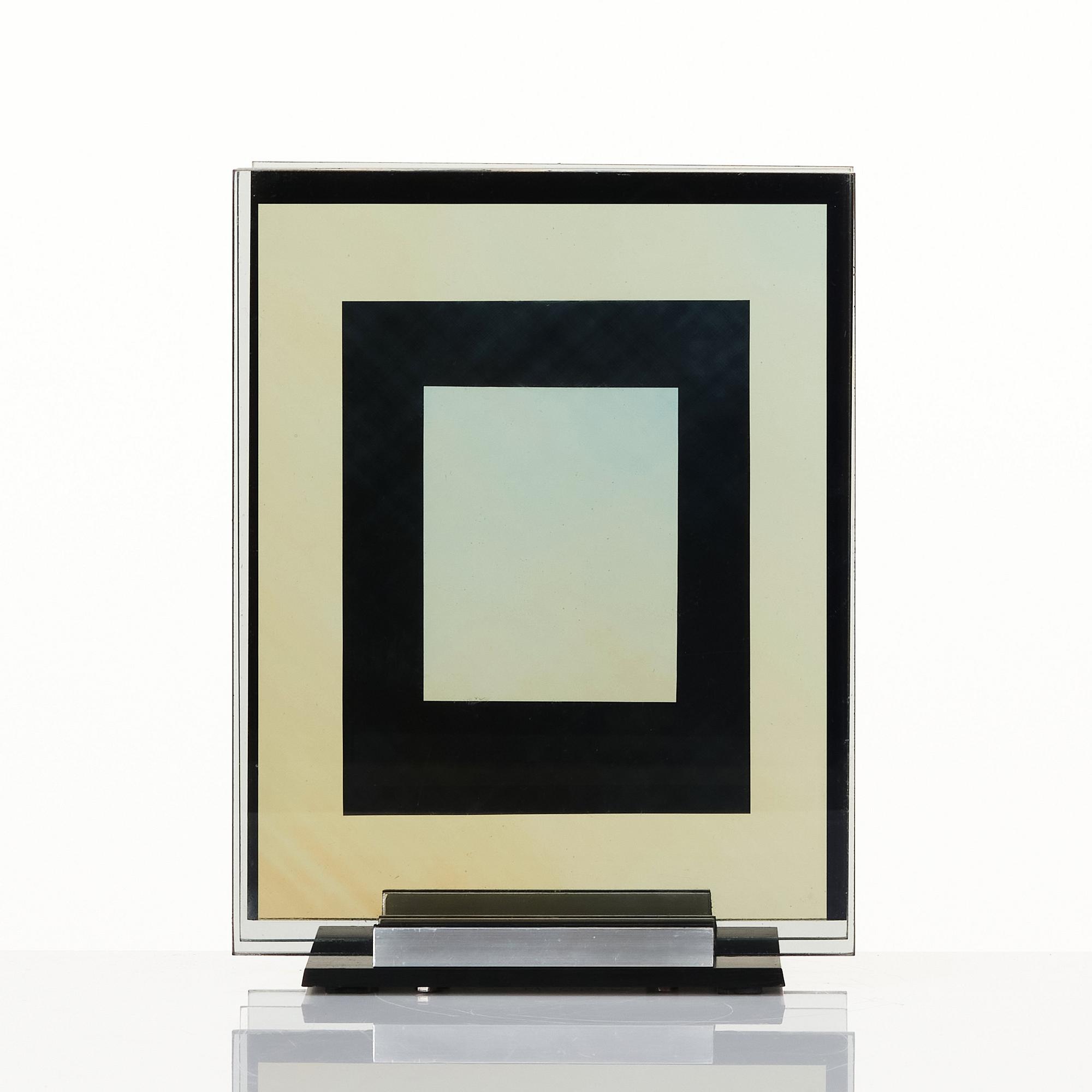 Eric H Olson, "Optochromi-LT-2".