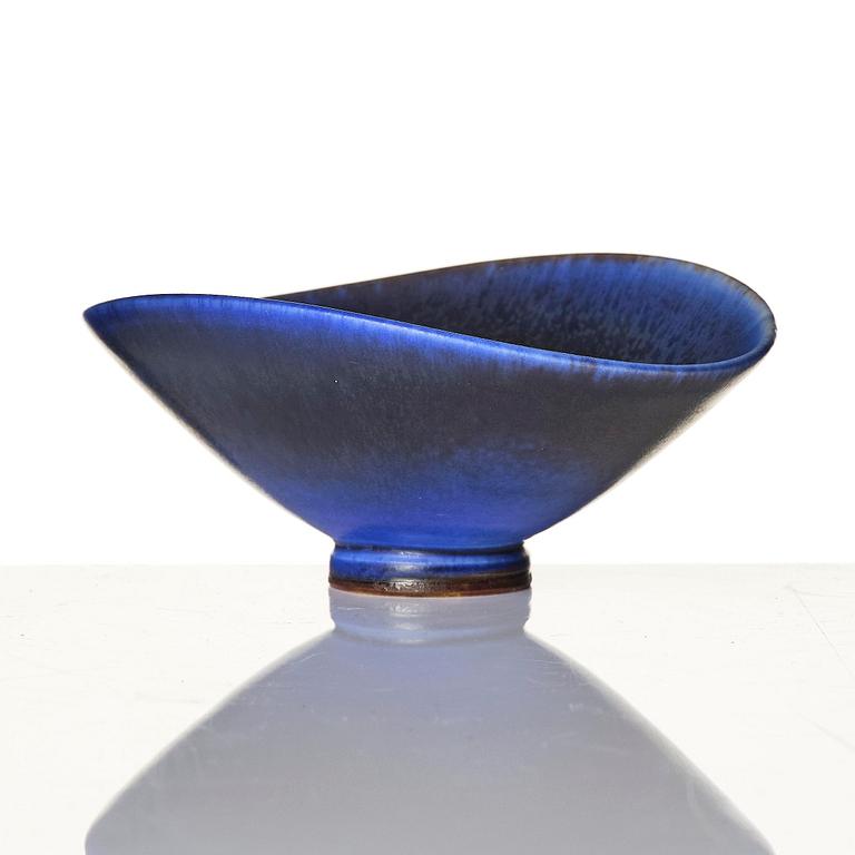 Berndt Friberg, a set of two stoneware vases and a bowl, Gustavsberg Studio 1950s-60s.