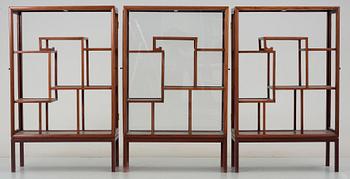 HYLLOR, 3 st, orientalisk stil, 1900-talets andra hälft.