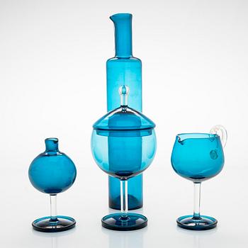 Nanny Still, lasiesineet, 3 kpl, "Harlekin" ja pullo Riihimäen Lasi Oy.