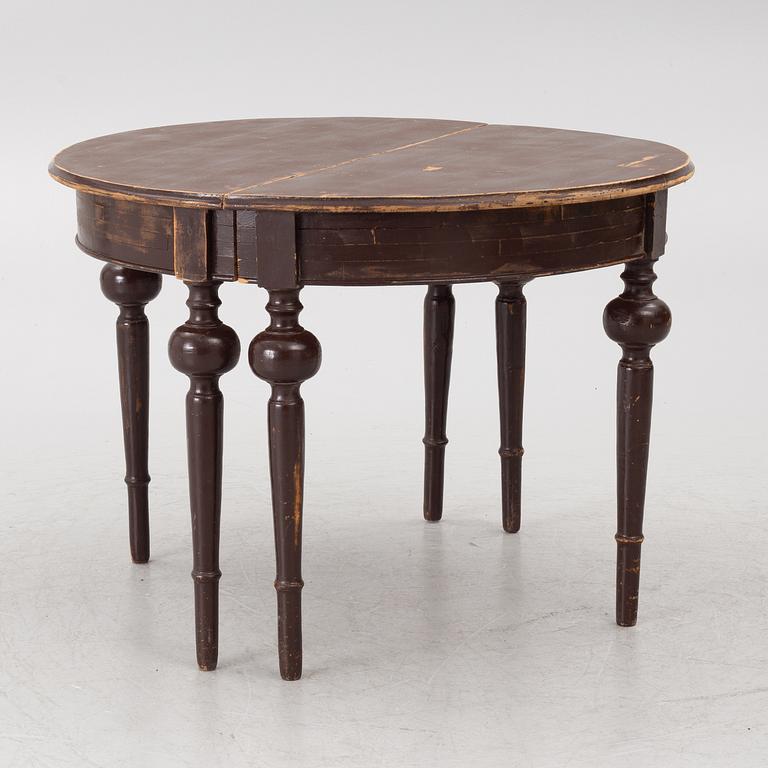 Månbord, ett par, 1800-talets andra hälft.