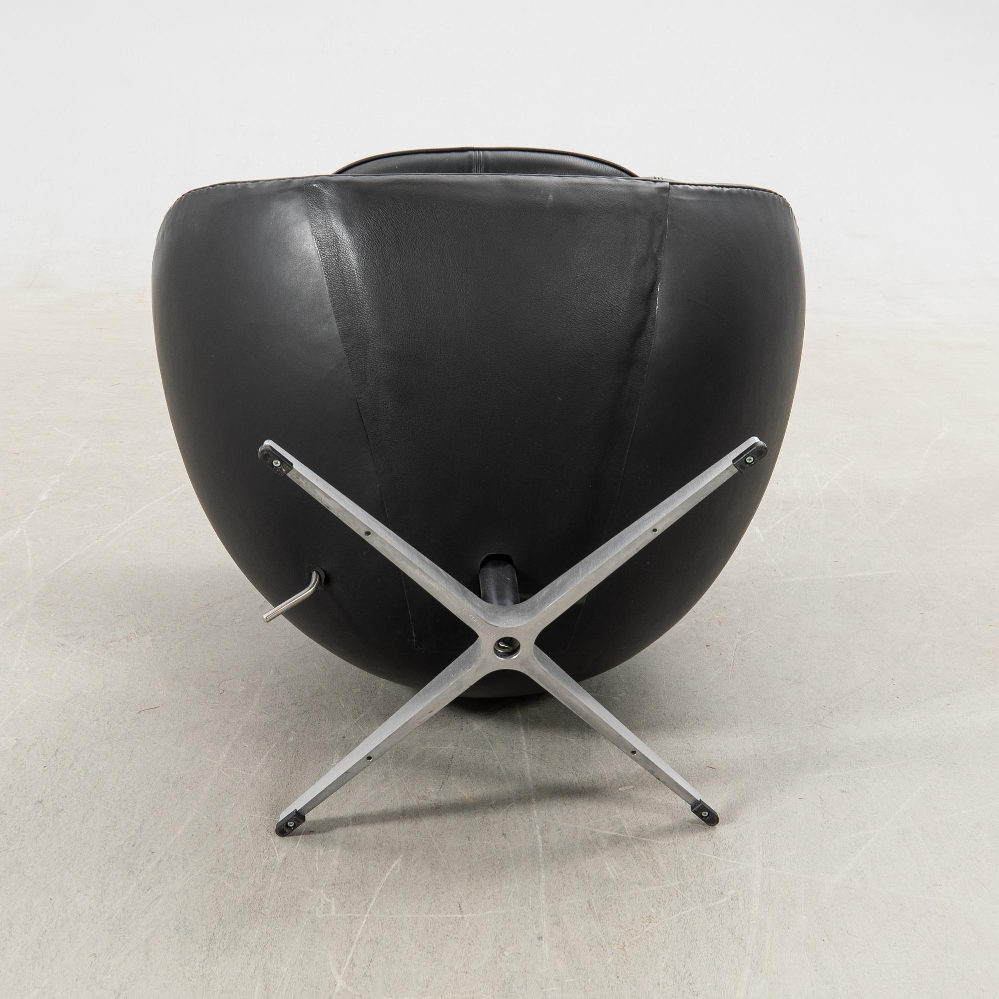 Arne Jacobsen, Armchair "The Egg" for Fritz Hansen Denmark 2000s.