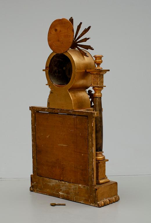 BORDSPENDYL, senempire, 1800-talets första hälft.