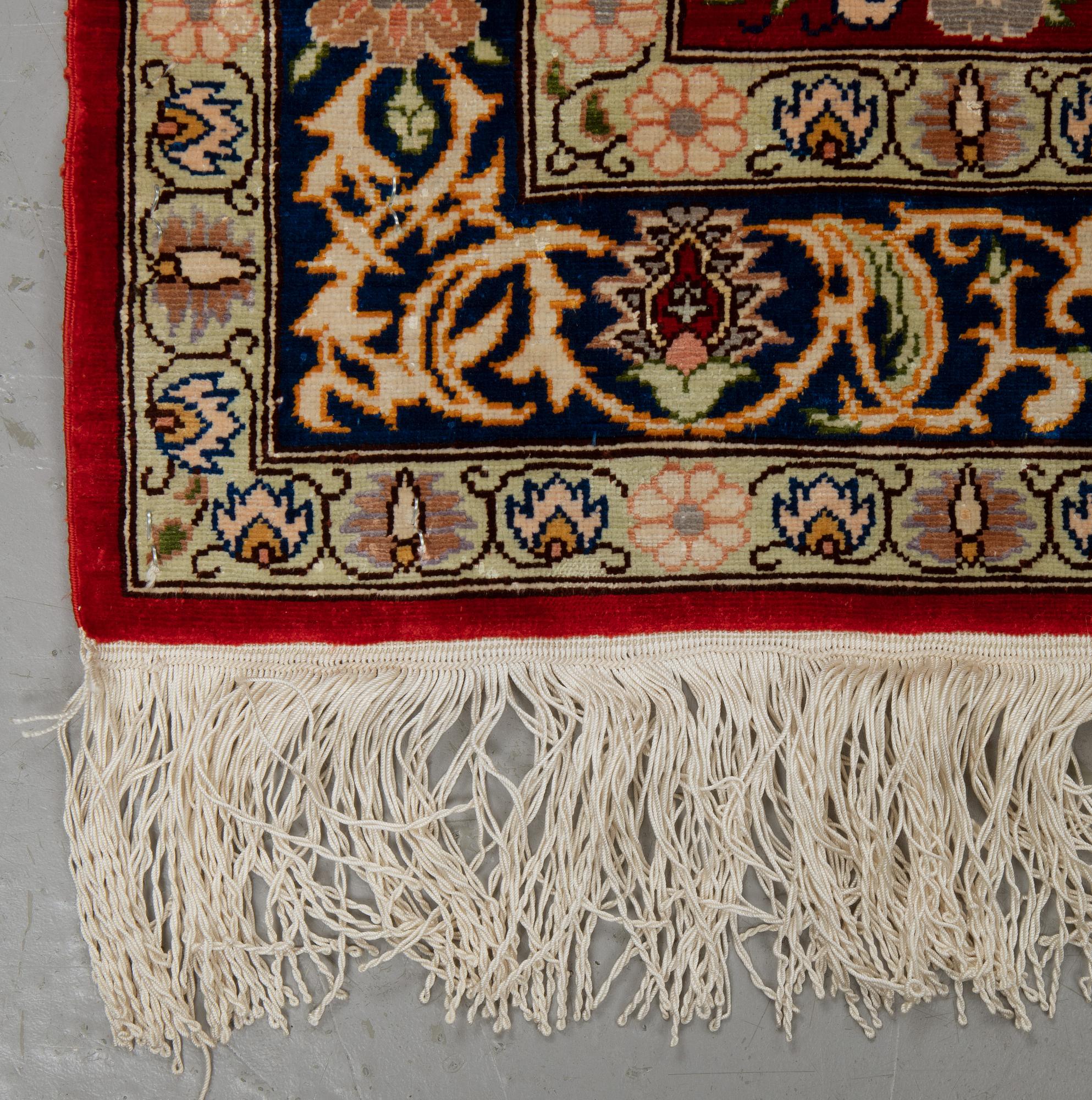 MATTO, silk, Hereke, possibly, ca 63 x 46 cm.
