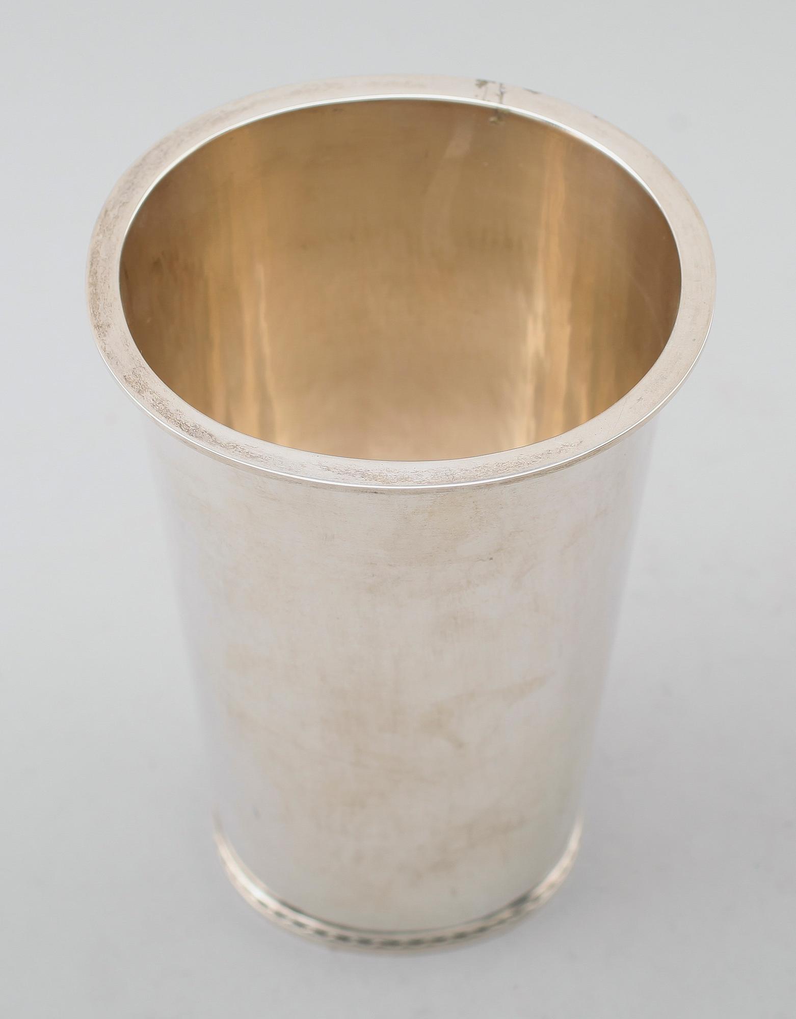 VAS, silver, Erik Råström, CGR, Stockholm 1962. Vikt ca 281 g.