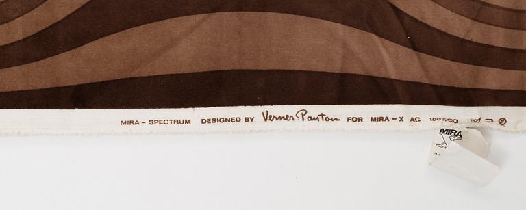 Verner Panton, CURTAINS, 3 PIECES, AND SAMPLERS, 5 PIECES.  Cotton velor. A variety of beige nuances and patterns. Verner Panton.