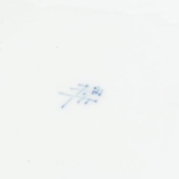 A blue and white tureen with cover, Meissen like mark, 19th century.