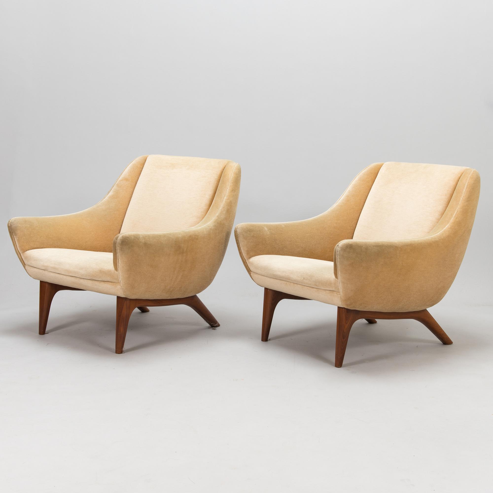 ILLUM WIKKELSÖ, Fåtöljer ett par, ML-140, för A. Mikael Laursen & Søn, Århus 1950-tal.