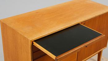 A 1950/60s sideboard.