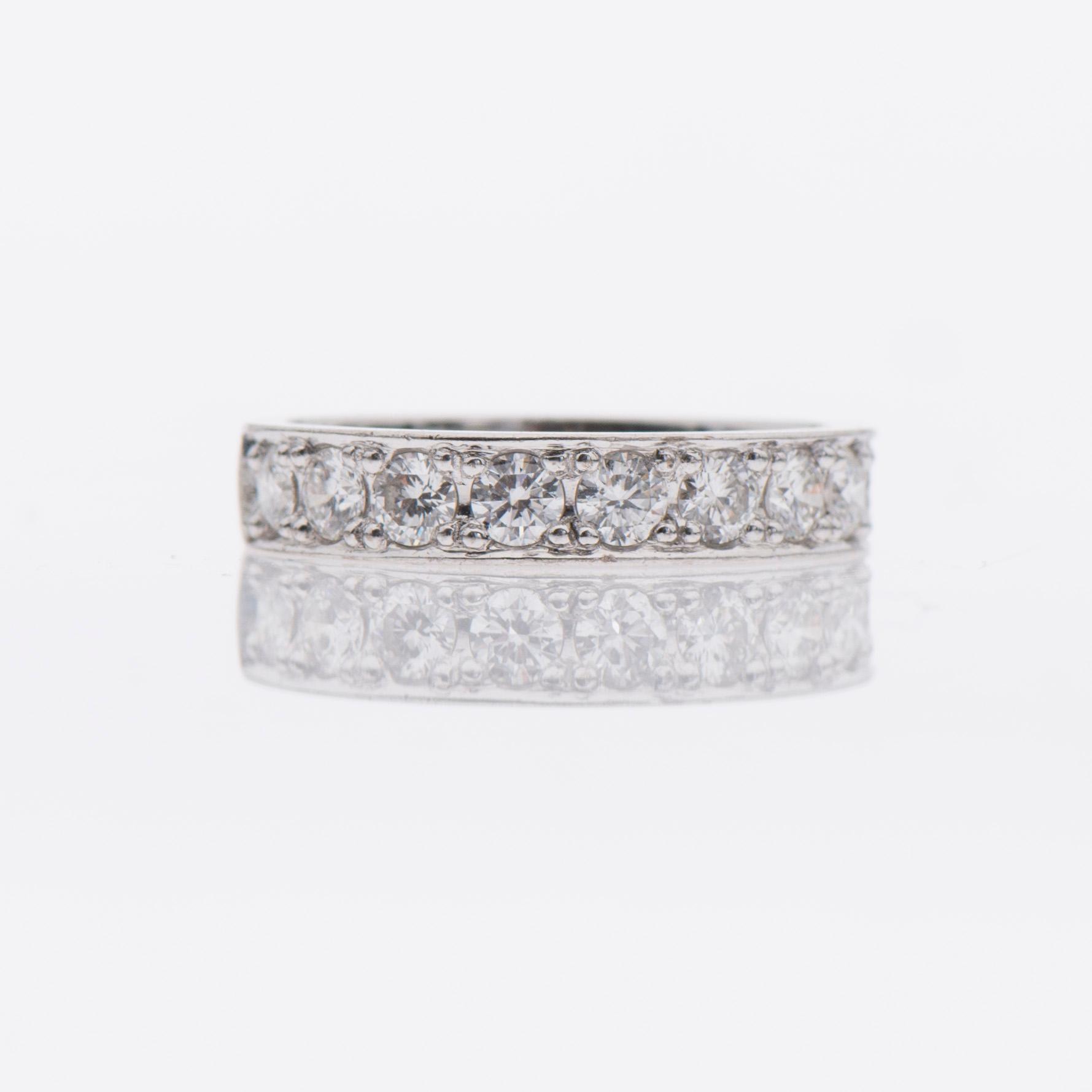 RING, briljantslipade diamanter, 18K vitguld. A. Tillander, Helsingfors 2014.
