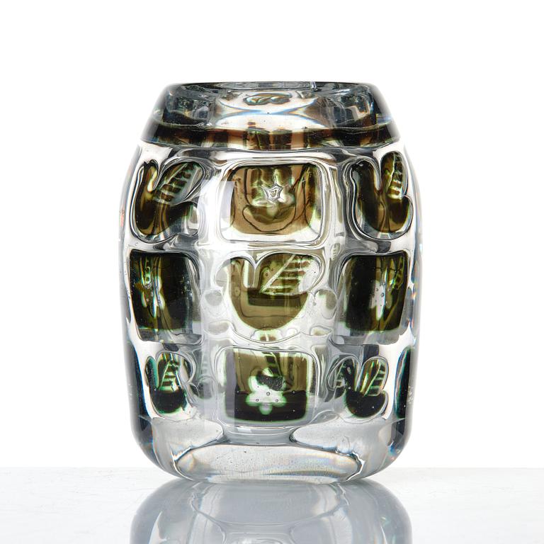 Edvin Öhrström, an 'ariel' glass vase, Orrefors, Sweden 1937, no 36.