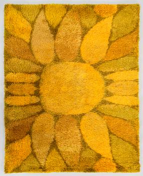 Ritva Puotila, Finnish rya-rug for Oy Finnrya Ab. Circa 167 x 133 cm.