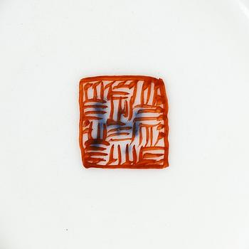 Six clobbered porcelain vases, China, Qingdynasty, 18th century.