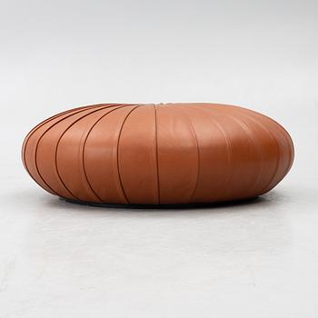 Sittpuff, "Esedra", Monica Förster.