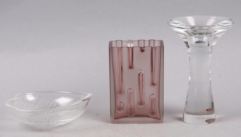 VASER, 2 st och SKÅL, glas, sign Tapio Wirkkala, Iittala, Finland.