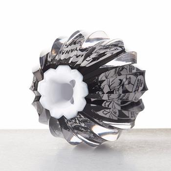 Per B. Sundberg, vas, litograal-teknik, Orrefors 2003.