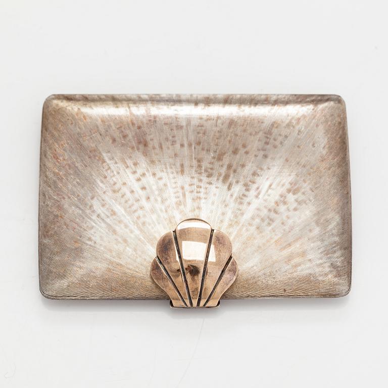 Powder box, silver, Italy.